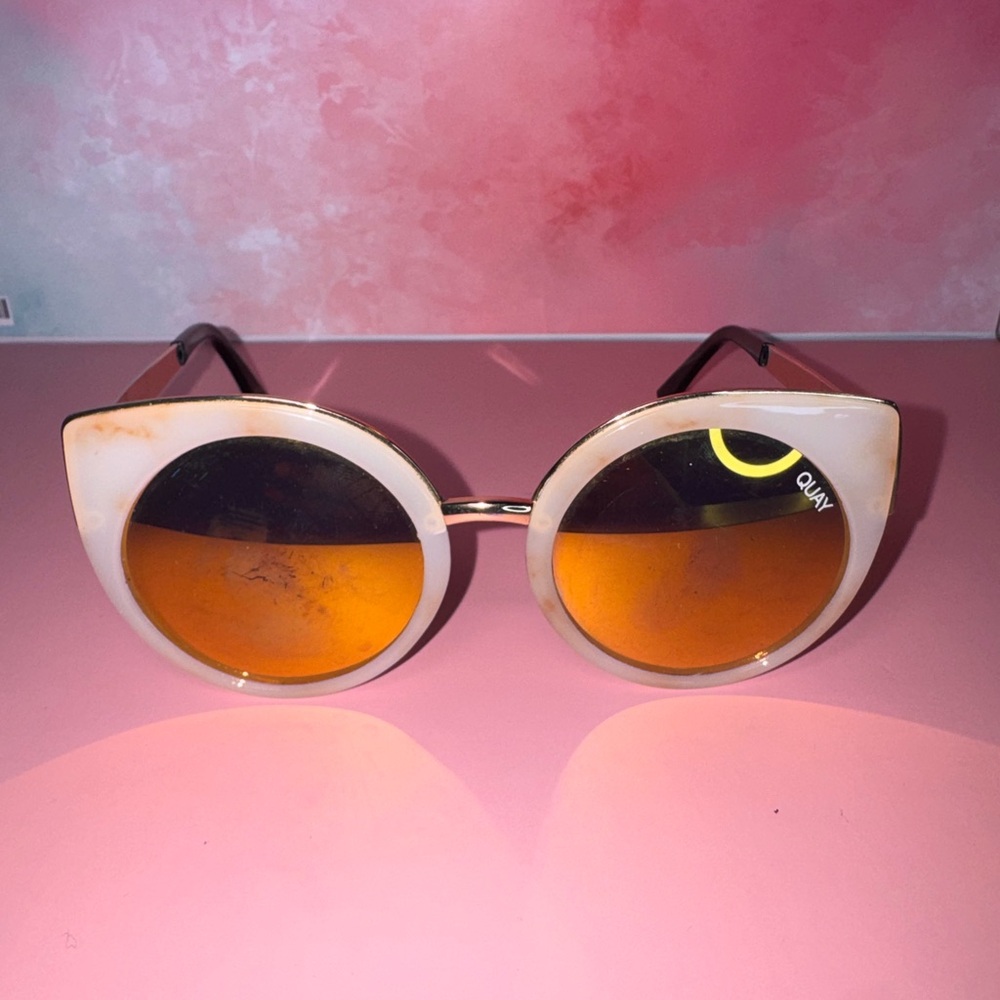 Quay Australia Cat-Eye Sunglasses - Orange and Cream